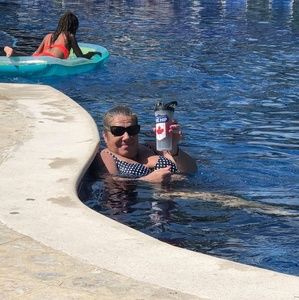 Meet your Posher, Kim